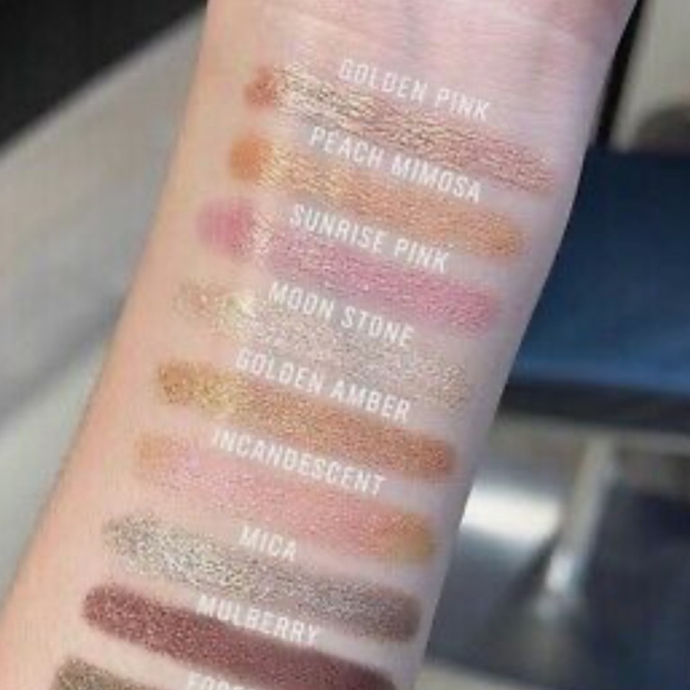 💕♣️Bobbi Brown Golden Pink Cream Shadow Stick - Picture 5 of 8